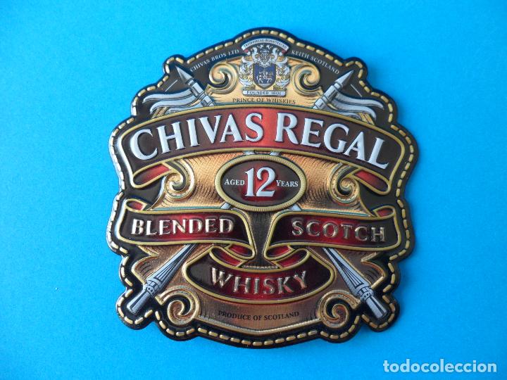 Etiquetas antiguas: Placa etiqueta de metal - Whisky Chivas Regal 12 A&ntilde;os