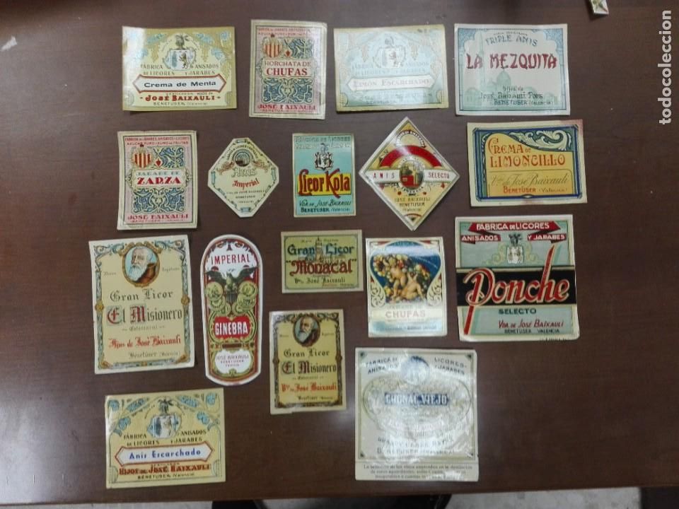 Etiquetas antiguas: GRAN LOTE 28 ETIQUETAS LICOR,GINEBRA, ANIS, ESCARCHADO, HORCHATA -JOSE BAIXAULI- BENETUSER- VALENCIA