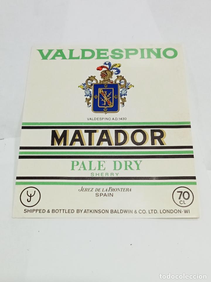 Etichette antiche: ANTIGUA ETIQUETA DE VINO. MATADOR. PALE DRY SHERRY. VALDESPINO. JEREZ. 11 X 13 CM