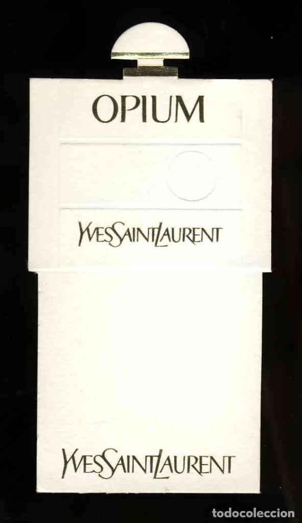 Alte Etiketten: Tarjeta perfume troquelada y con relieve: OPIUM, YVES SAINT LAURENT. Probador