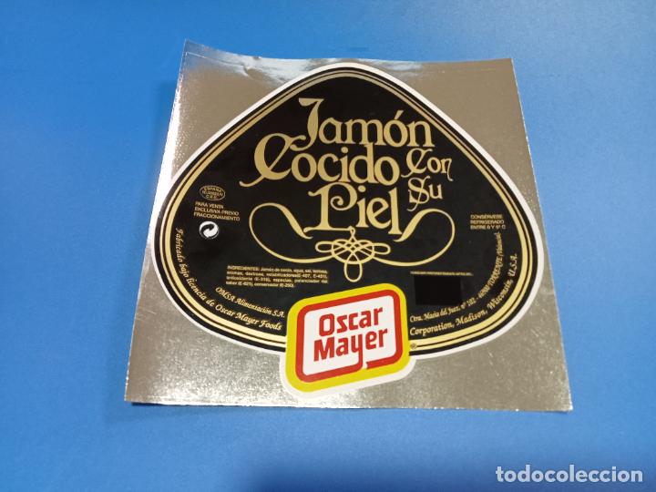 Old Labels: ETIQUETA PEGATINA. OSCAR MAYER. JAMON COCIDO CON SU PIEL. FONDO NEGRO. 17 X 18CM