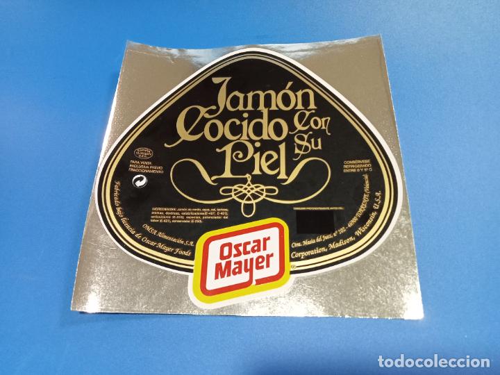 Old Labels: ETIQUETA PEGATINA. OSCAR MAYER. JAMON COCIDO CON SU PIEL. FONDO NEGRO. 17 X 18CM