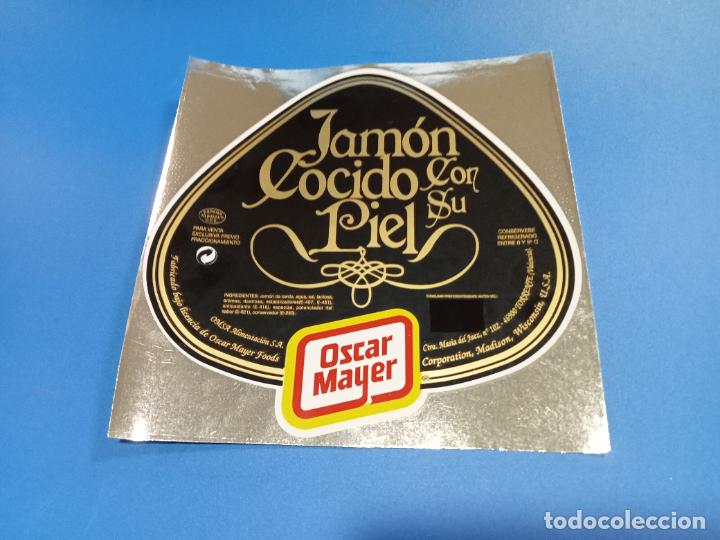 Old Labels: ETIQUETA PEGATINA. OSCAR MAYER. JAMON COCIDO CON SU PIEL. FONDO NEGRO. 17 X 18CM