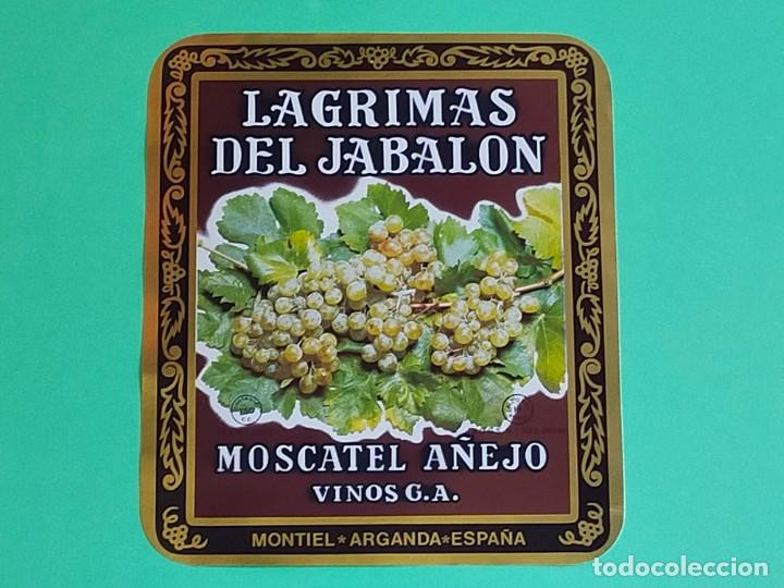 Alte Etiketten: ETIQUETA VINO MOSCATEL A&Ntilde;EJO: LAGRIMAS DE JABALON - VINOS G.A. MONTIEL, ARGANDA - 14X12 cm - NUEVA