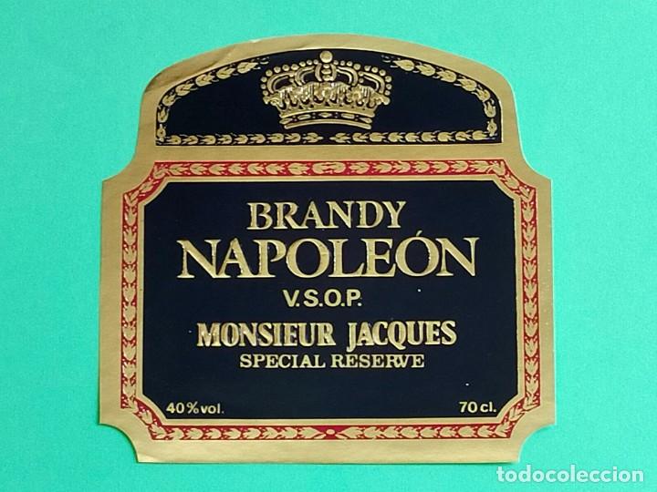 Etiquetas antiguas: ETIQUETA BRANDY: NAPOLEON - MONSIEUR JACQUES (Special Reserve) - 10,5X10 cm - NUEVA