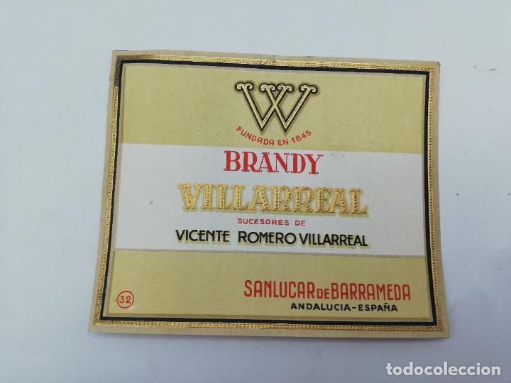 Old Labels: ETIQUETA. BRANDY. VILLARREAL. VICENTE ROMERO. SANLUCAR DE BARRAMEDA. MEDIDAS : 12 X 14 CM APROX.