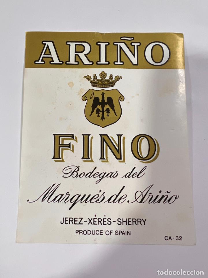 Etichette antiche: ETIQUETA. FINO. BODEGAS DEL MARQU&Eacute;S DE ARI&Ntilde;O. JEREZ. MEDIDAS APROX.: 12.5 X 10 CM