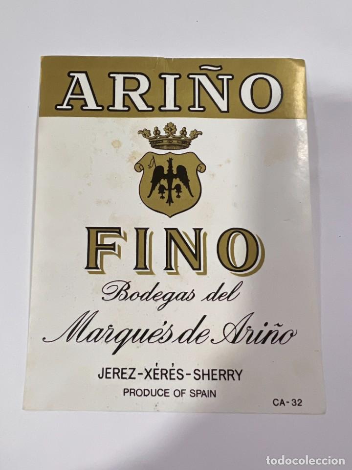 Etichette antiche: ETIQUETA. FINO. BODEGAS DEL MARQU&Eacute;S DE ARI&Ntilde;O. JEREZ. MEDIDAS APROX.: 12.5 X 10 CM