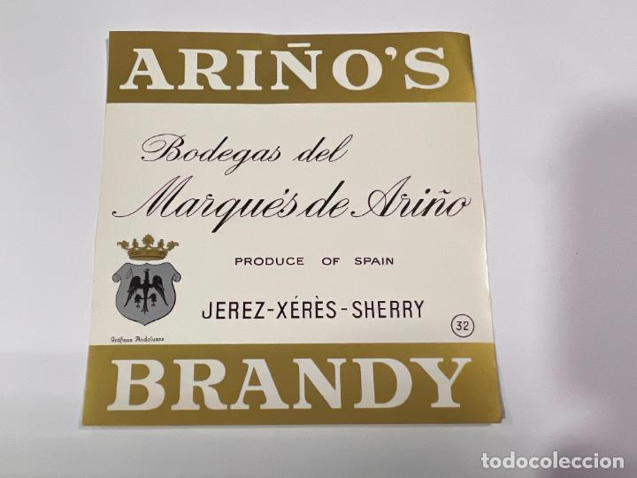 Etichette antiche: ETIQUETA. BRANDY. BODEGAS DEL MARQU&Eacute;S DE ARI&Ntilde;O. JEREZ. MEDIDAS APROX.: 11.5 X 11 CM