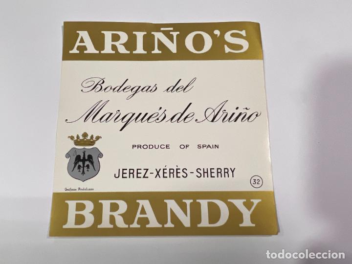 Etichette antiche: ETIQUETA. BRANDY. BODEGAS DEL MARQU&Eacute;S DE ARI&Ntilde;O. JEREZ. MEDIDAS APROX.: 11.5 X 11 CM