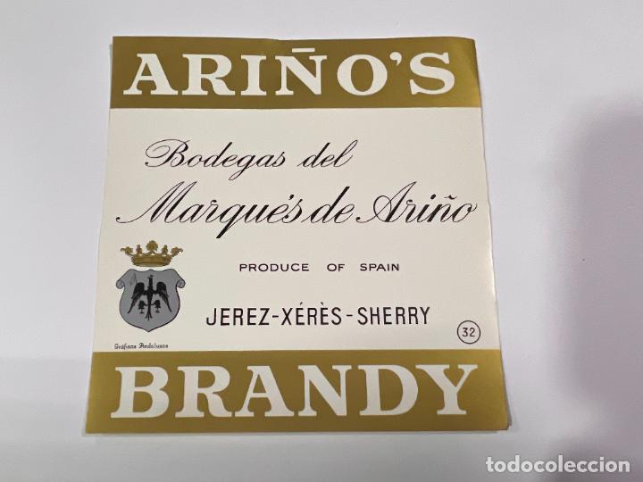 Etichette antiche: ETIQUETA. BRANDY. BODEGAS DEL MARQU&Eacute;S DE ARI&Ntilde;O. JEREZ. MEDIDAS APROX.: 11.5 X 11 CM