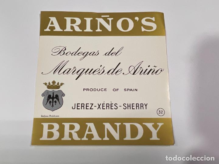 Etichette antiche: ETIQUETA. BRANDY. BODEGAS DEL MARQU&Eacute;S DE ARI&Ntilde;O. JEREZ. MEDIDAS APROX.: 11.5 X 11 CM