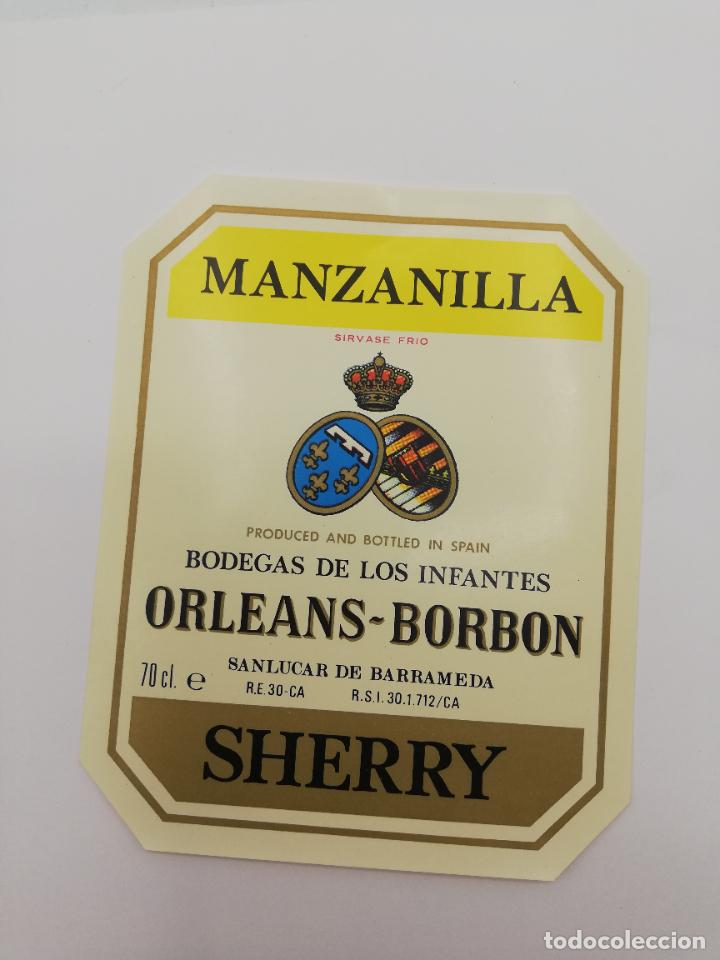 Alte Etiketten: ETIQUETA. MANZANILLA. BODEGAS DE LOS INFANTES ORLEANS-BORBON. SHERRY. SANLUCAR DE BARRAMEDA.