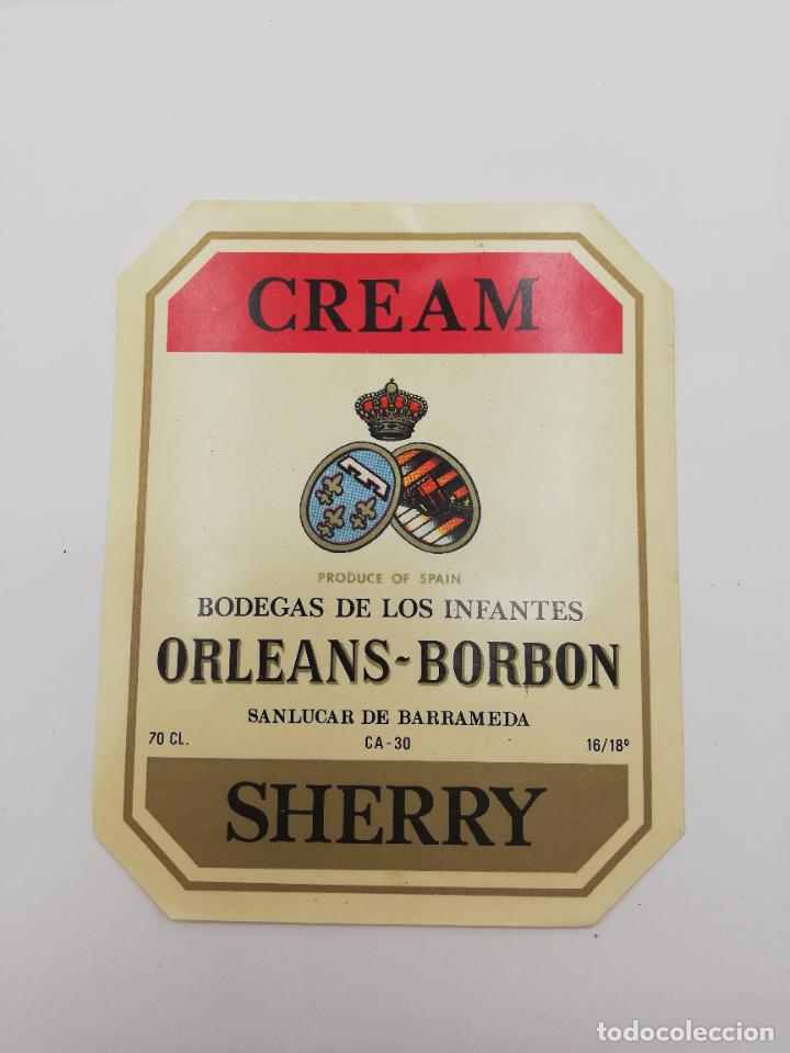 Alte Etiketten: ETIQUETA. CREAM. BODEGAS DE LOS INFANTES ORLEANS-BORBON. SHERRY. SANLUCAR DE BARRAMEDA.