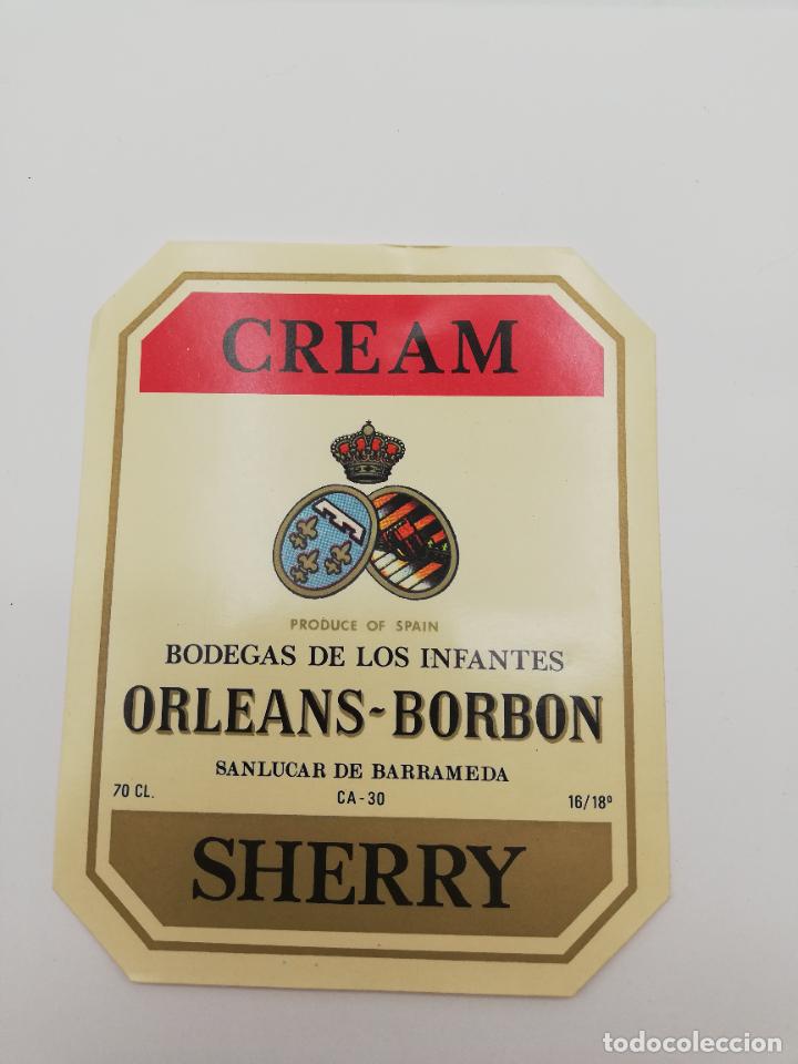 Alte Etiketten: ETIQUETA. CREAM. BODEGAS DE LOS INFANTES ORLEANS-BORBON. SHERRY. SANLUCAR DE BARRAMEDA.