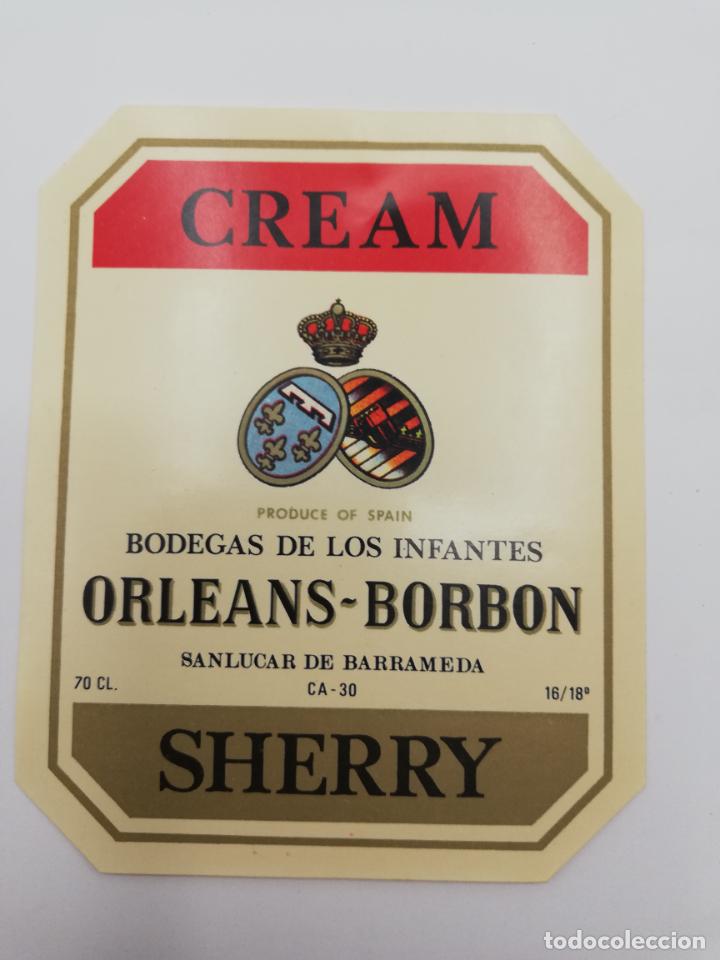 Alte Etiketten: ETIQUETA. CREAM. BODEGAS DE LOS INFANTES ORLEANS-BORBON. SHERRY. SANLUCAR DE BARRAMEDA.