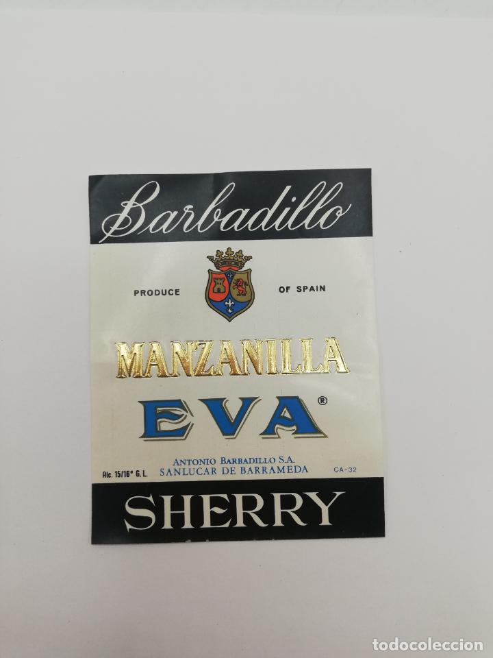 Alte Etiketten: ETIQUETA. BARBADILLO. MANZANILLA EVA. ANTONIO BARBADILLO. SHERRY. SANLUCAR DE BARRAMEDA.