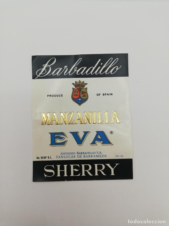 Alte Etiketten: ETIQUETA. BARBADILLO. MANZANILLA EVA. ANTONIO BARBADILLO. SHERRY. SANLUCAR DE BARRAMEDA.