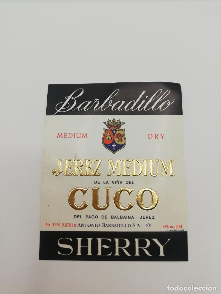 Alte Etiketten: ETIQUETA. BARBADILLO. JEREZ MEDIUM. CUCO. ANTONIO BARBADILLO. SHERRY.