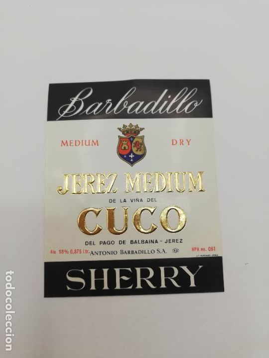 Etichette antiche: ETIQUETA. BARBADILLO. JEREZ MEDIUM. CUCO. ANTONIO BARBADILLO. SHERRY.