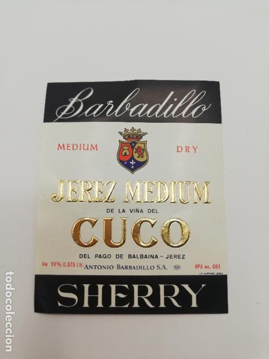 Etichette antiche: ETIQUETA. BARBADILLO. JEREZ MEDIUM. CUCO. ANTONIO BARBADILLO. SHERRY.