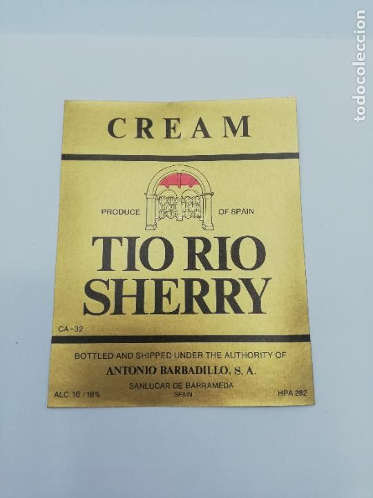 Alte Etiketten: ETIQUETA. CREAM. TIO RIO SHERRY. ANTONIO BARBADILLO. SANLUCAR DE BARRAMEDA.