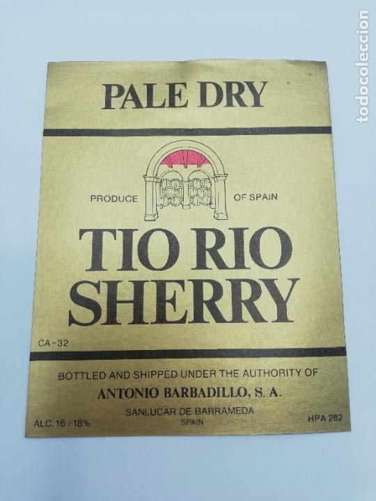 Alte Etiketten: ETIQUETA. PALE DRY. TIO RIO SHERRY. ANTONIO BARBADILLO. SANLUCAR DE BARRAMEDA.