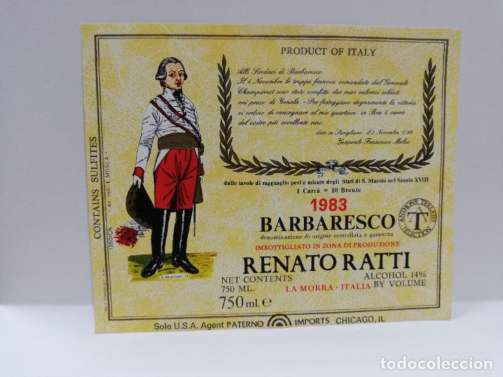 Etiquetas antiguas: ETIQUETA DE VINO. UNIFORME MILITAR. BARBARESCO. RENATO RATTI. 1983. MEDIDAS : 11 X 13 CM APROX