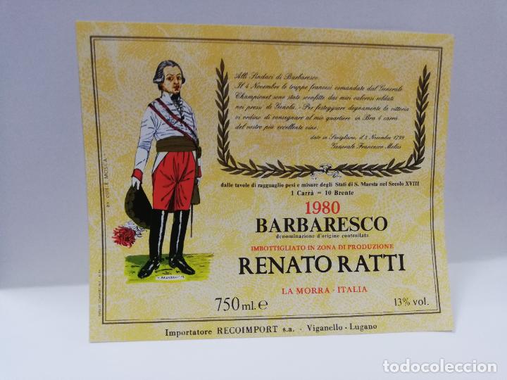 Etiquetas antiguas: ETIQUETA DE VINO. UNIFORME MILITAR. BARBARESCO RENATO RATTI. 1980. MEDIDAS : 11 X 13 CM APROX
