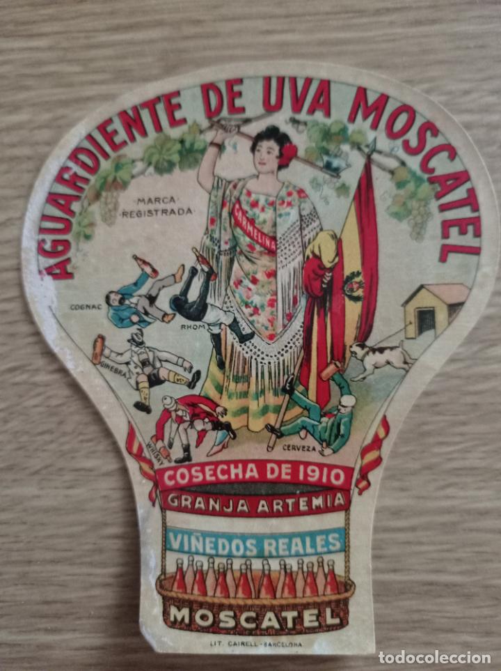 Etiquetas antiguas: AGUARDIENTE DE UVA MOSCATEL - Foto 1