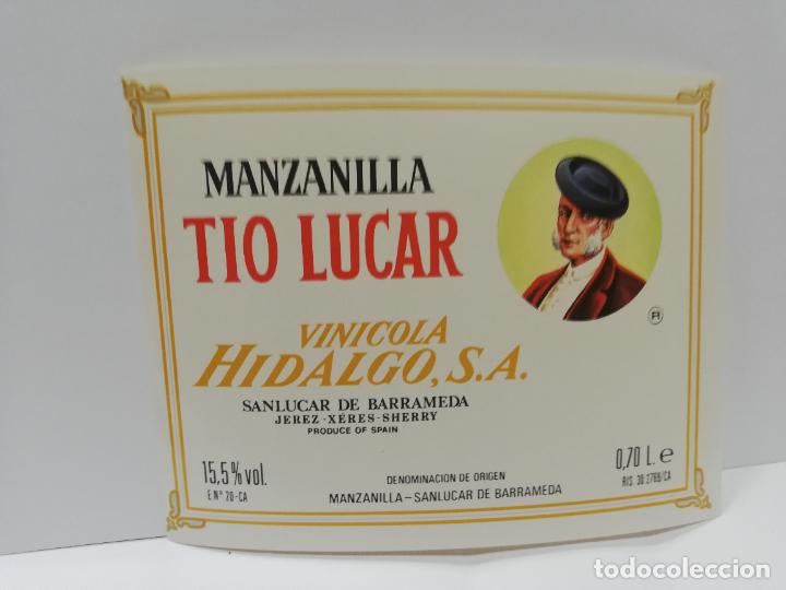 Etiquetas antiguas: ETIQUETA DE VINO. MANZANILLA TIO LUCAR. VINICOLA HIDALGO, S.A. SANLUCAR DE BARRAMEDA.
