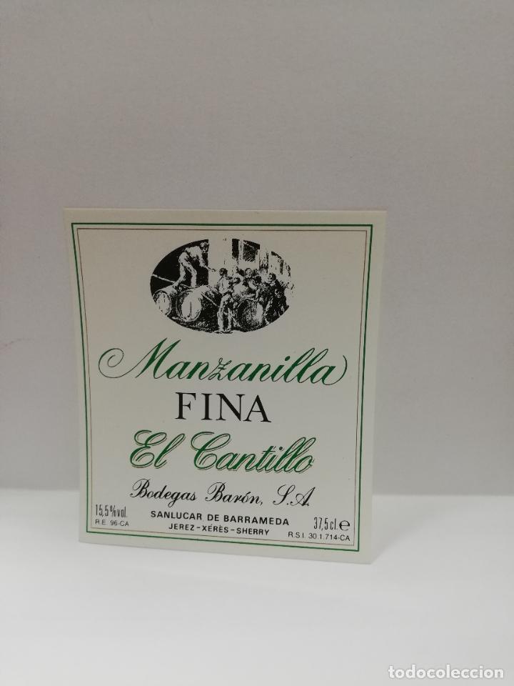 Etiquetas antiguas: ETIQUETA DE VINO. MANZANILLA FINA EL CANTILLO. SANLUCAR DE BARRAMEDA. MED : 9.5 X 8 CM APROX.
