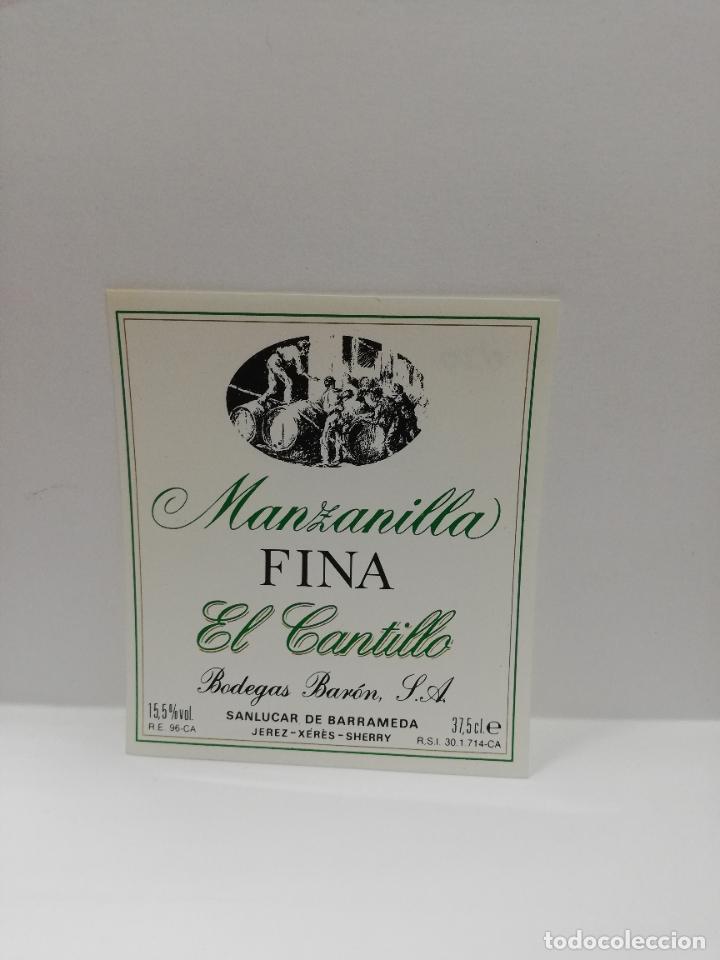Etiquetas antiguas: ETIQUETA DE VINO. MANZANILLA FINA EL CANTILLO. SANLUCAR DE BARRAMEDA. MED : 9.5 X 8 CM APROX.