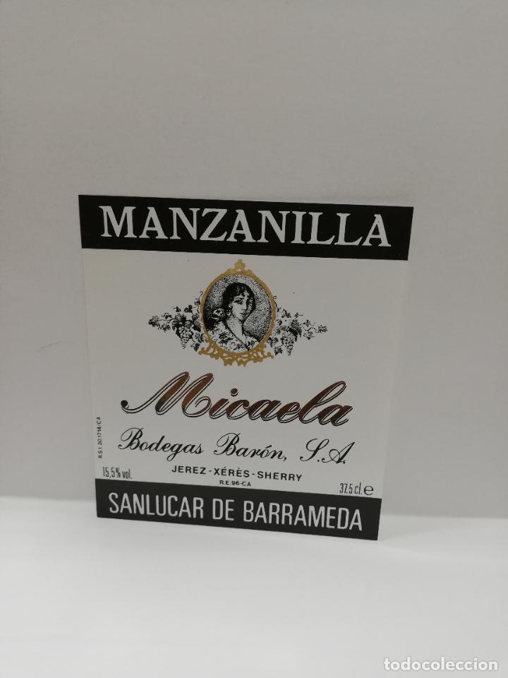 Etiquetas antiguas: ETIQUETA DE VINO. MANZANILLA MICAELA. SANLUCAR DE BARRAMEDA. MED : 9.5 X 8 CM APROX.