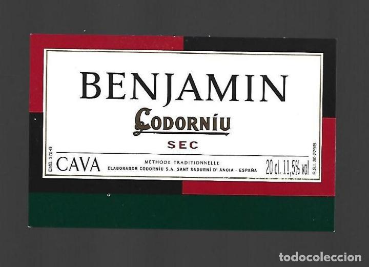 Etiquetas antiguas: CODORNIU BENJAMIN SEC CAVA ETIQUETA - ORIGINAL - Foto 1