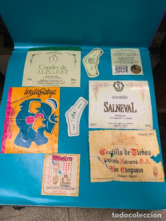 Etiquetas antiguas: Lote de etiquetas de vino, licor o champan&hellip; lo que se ve en la foto