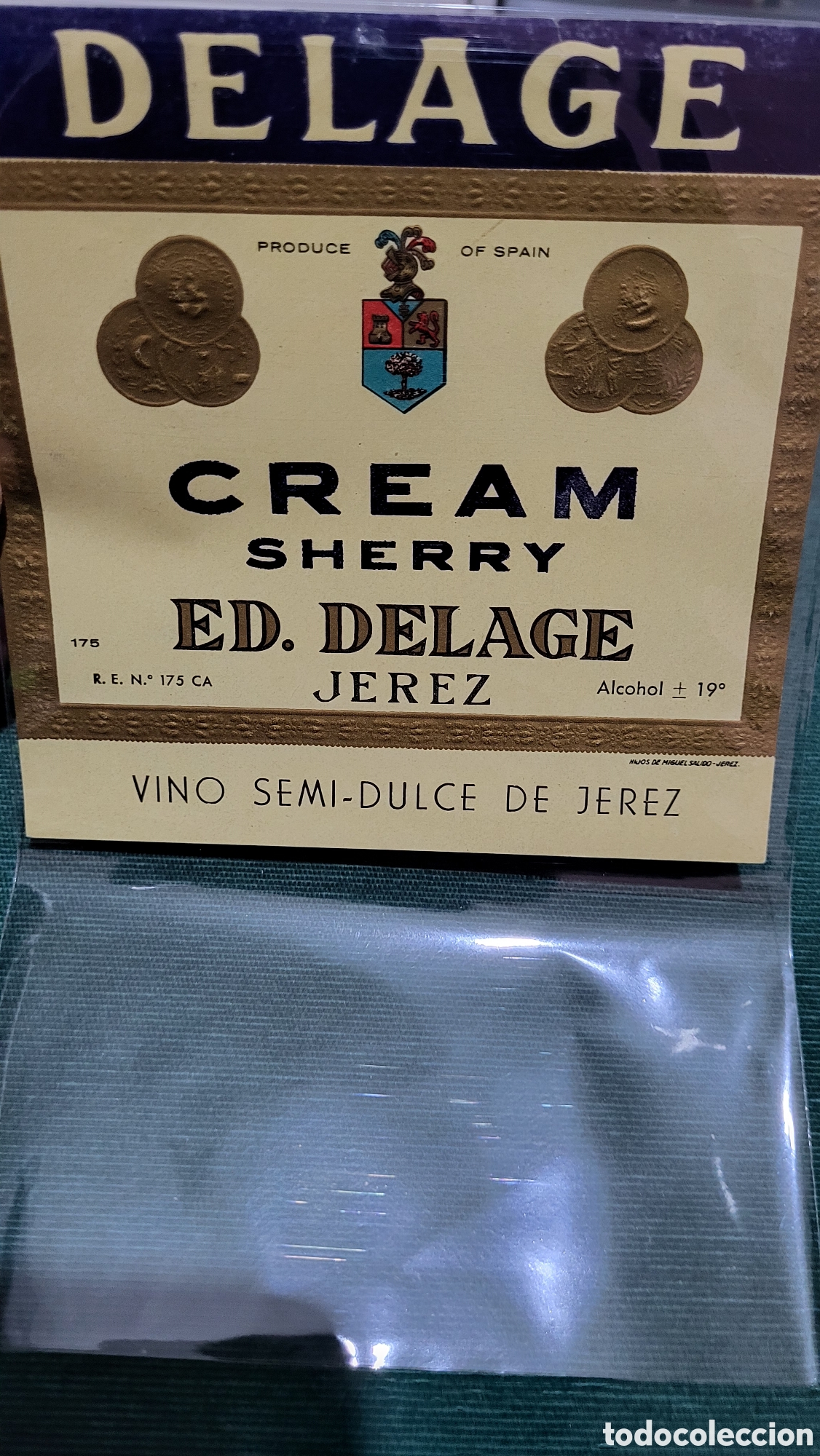 Etiquetas antiguas: Etiqueta vino semi-dulce Delage