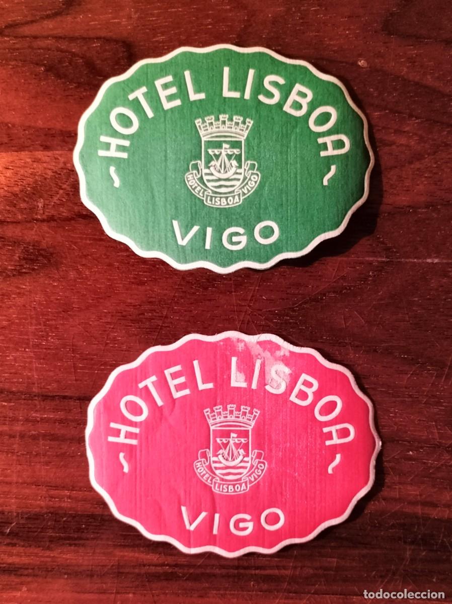 Etiquetas antiguas: 2 ANTIGUAS ETIQUETAS DE EQUIPAJE DEL HOTEL LISBOA, VIGO. 2 MODELOS DIFERENTES