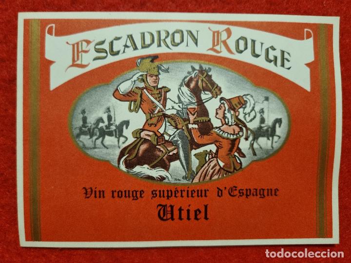 Etiquetas antiguas: ANTIGUA ETIQUETA VINO ESCADRON ROUGE UTIEL VALENCIA ROSADO ORIGINAL ER 515