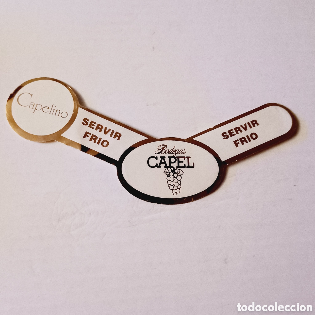 Etiquetas antiguas: Etiqueta a&ntilde;os 80 botella vino Capelino Bodegas Capel 12x5,5 cm