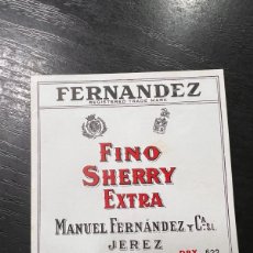 Etiquetas antiguas: ETIQUETA DE VINO. FINO SHERRY. MANUEL FERNANDEZ. MEDIDAS APROX.: 10 X 10.5 CM