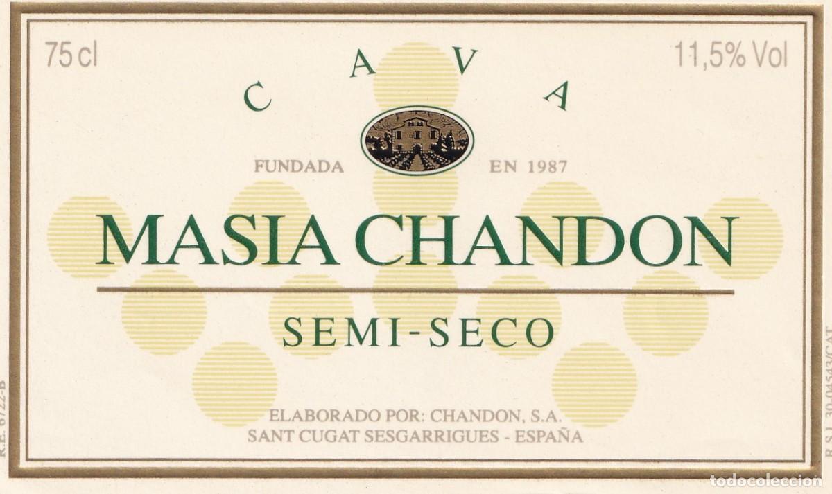 Etiquetas antiguas: Masia Chandon - Cava Semi-seco / Sant Cugat Sesgarrigues