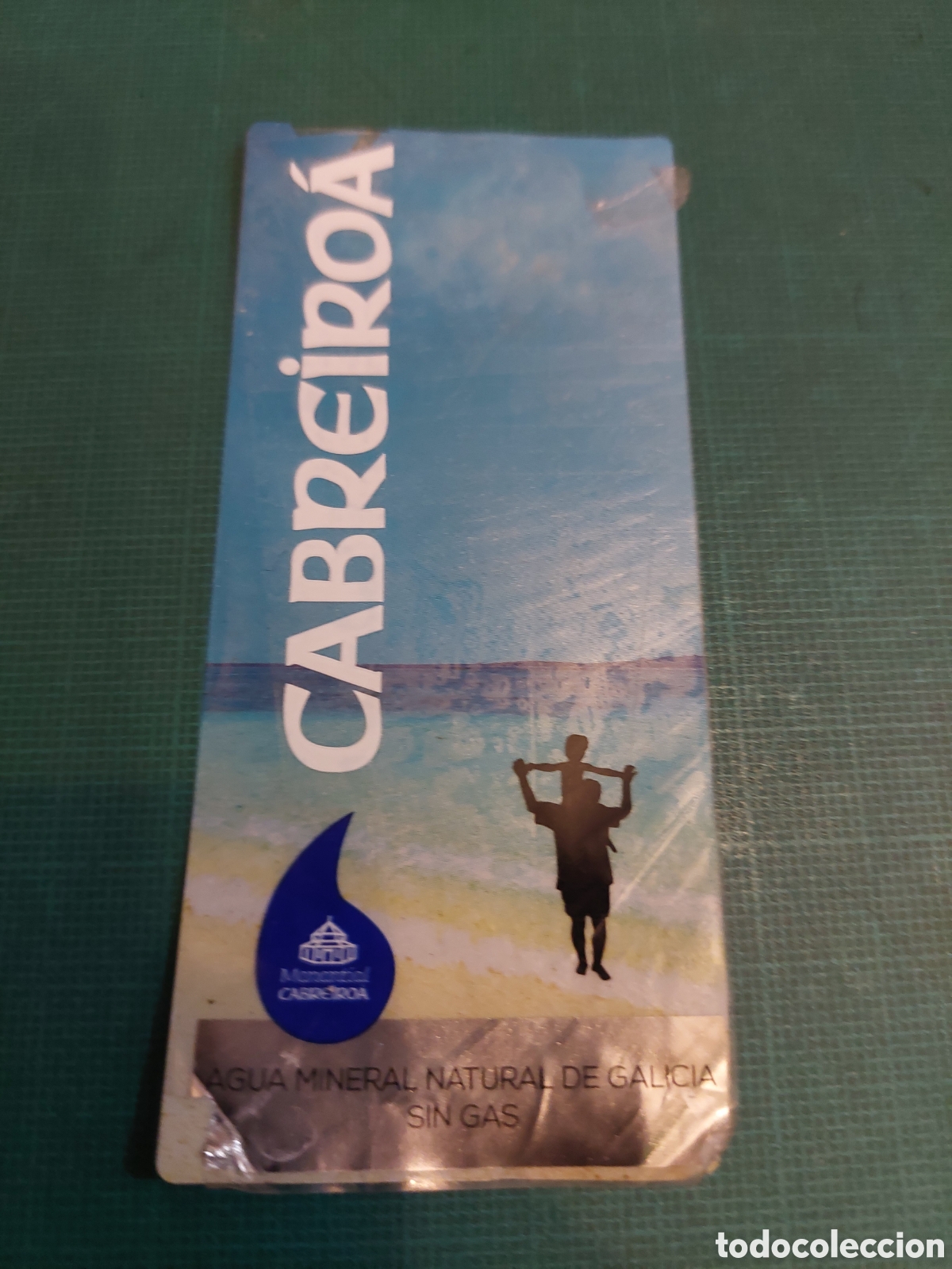 Etichette antiche: 50 cl Cabreiro&aacute; agua mineral natural Galicia deportes playa pasear etiqueta
