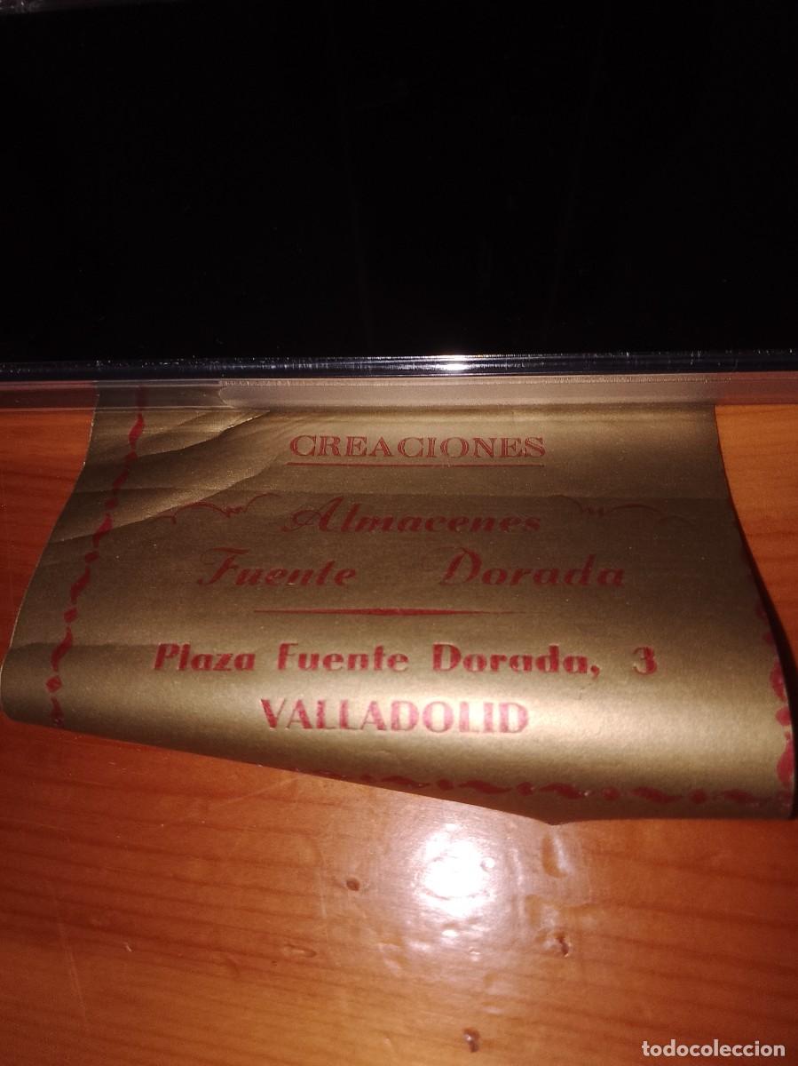 Etiquetas antigas: Etiqueta a&ntilde;os 50 60 creaciones almacenes,fuente dorada, Valladolid