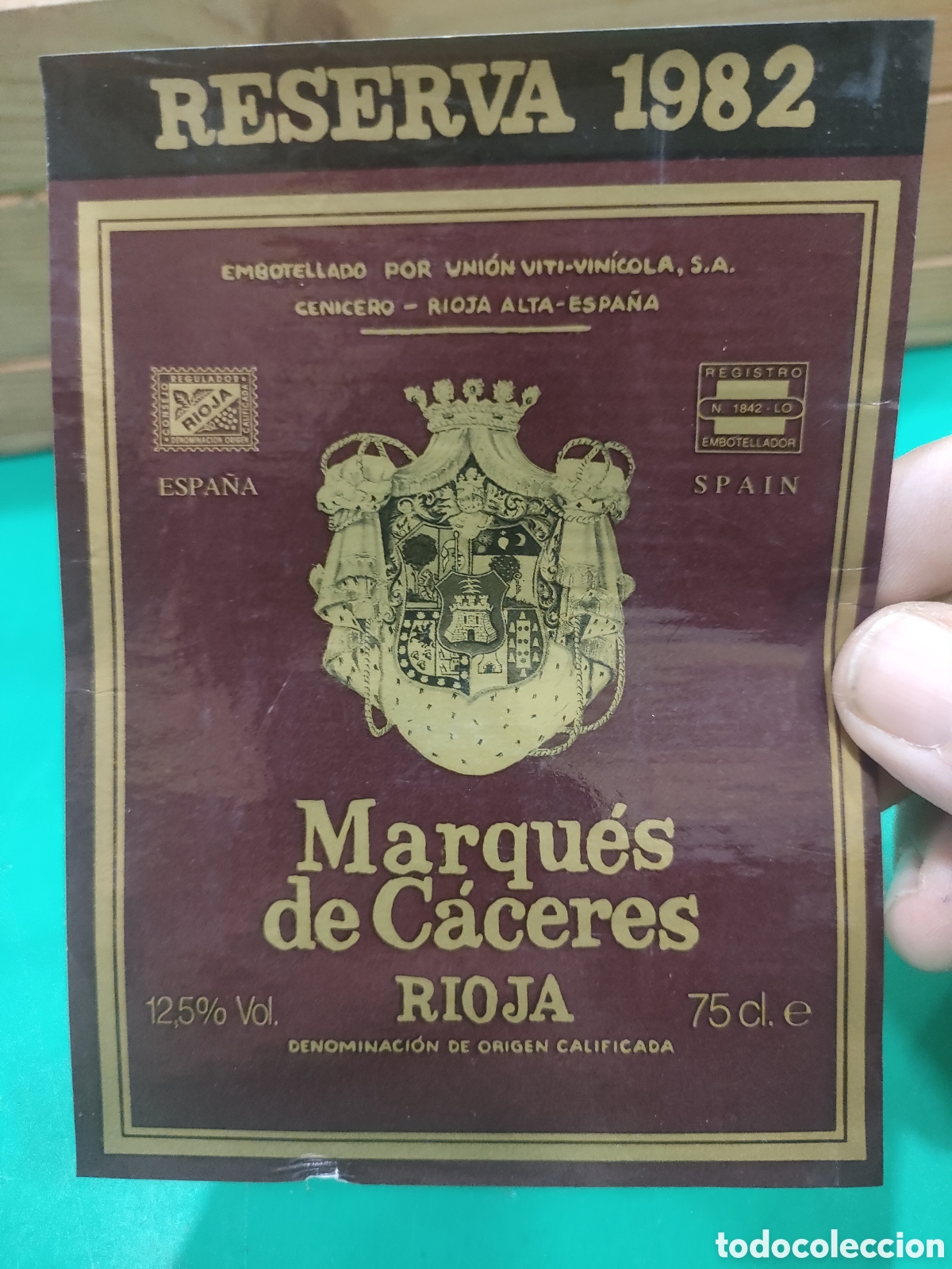 Etiquetas antiguas: Etiqueta MARQUES DE CACERES Rioja RESERVA 1982