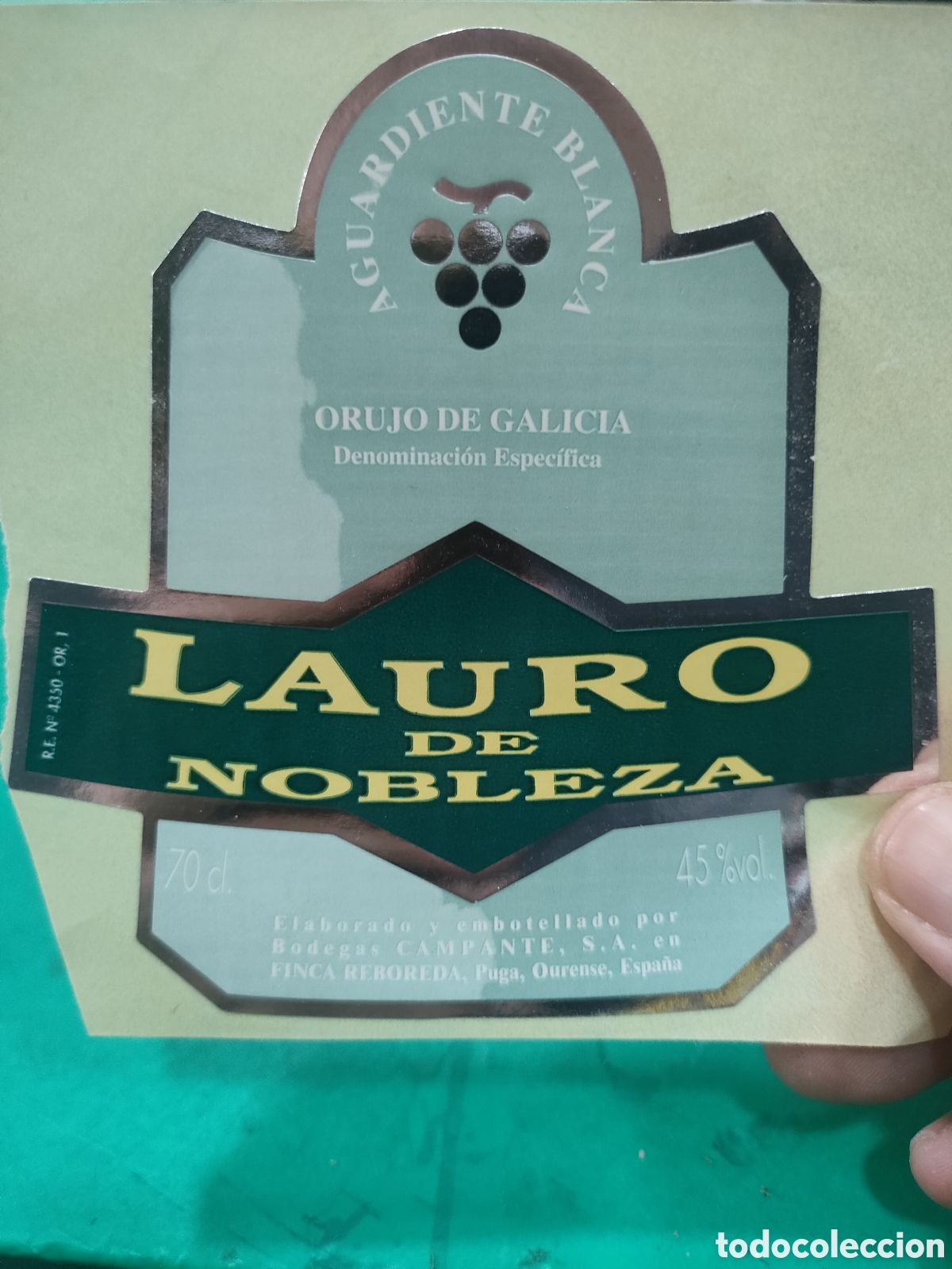 Etiquetas antiguas: Etiqueta LAURO DE NOBLEZA Orujo de Galicia