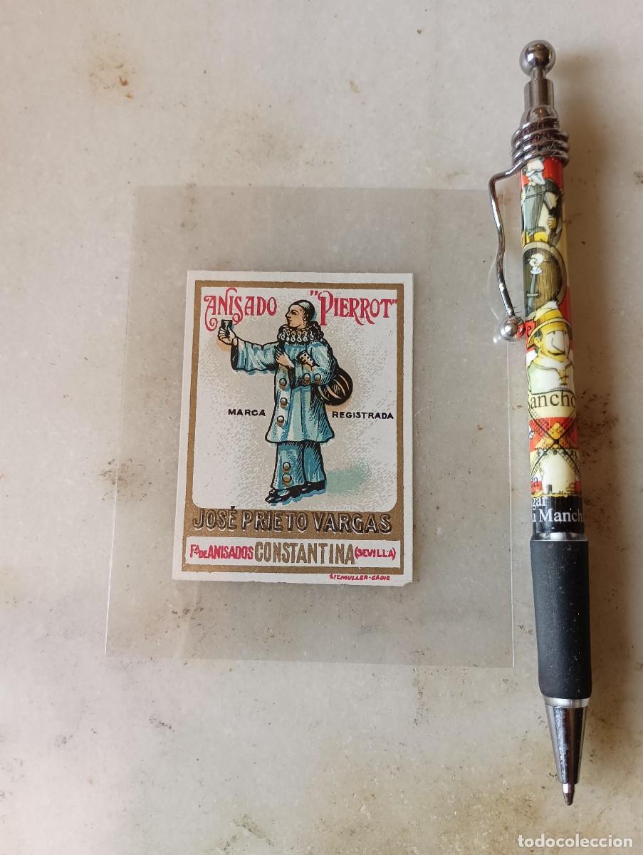 Etiquetas antiguas: Antigua etiqueta anis Pierrot constantina