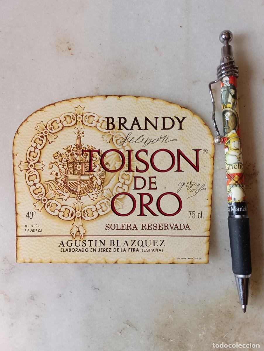 Etiquetas antiguas: Etiqueta brandy tois&oacute;n de oro jerez Agust&iacute;n Bl&aacute;zquez