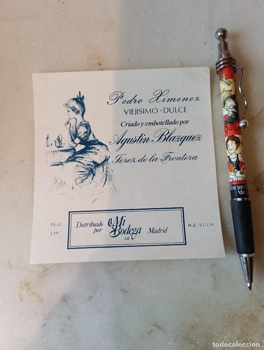 Etiquetas antiguas: Etiqueta vino jerez mujer Agust&iacute;n Bl&aacute;zquez