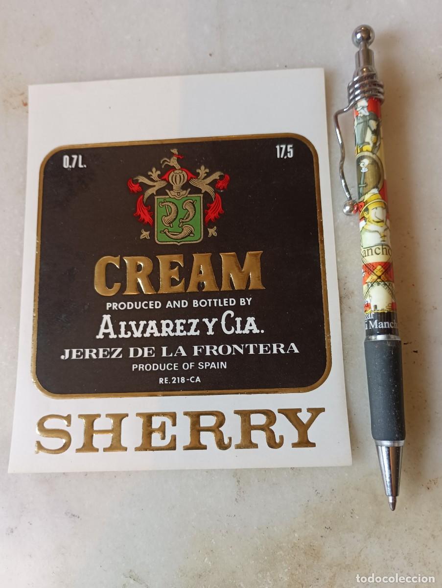 Etiquetas antiguas: Etiqueta vino jerez &Aacute;lvarez
